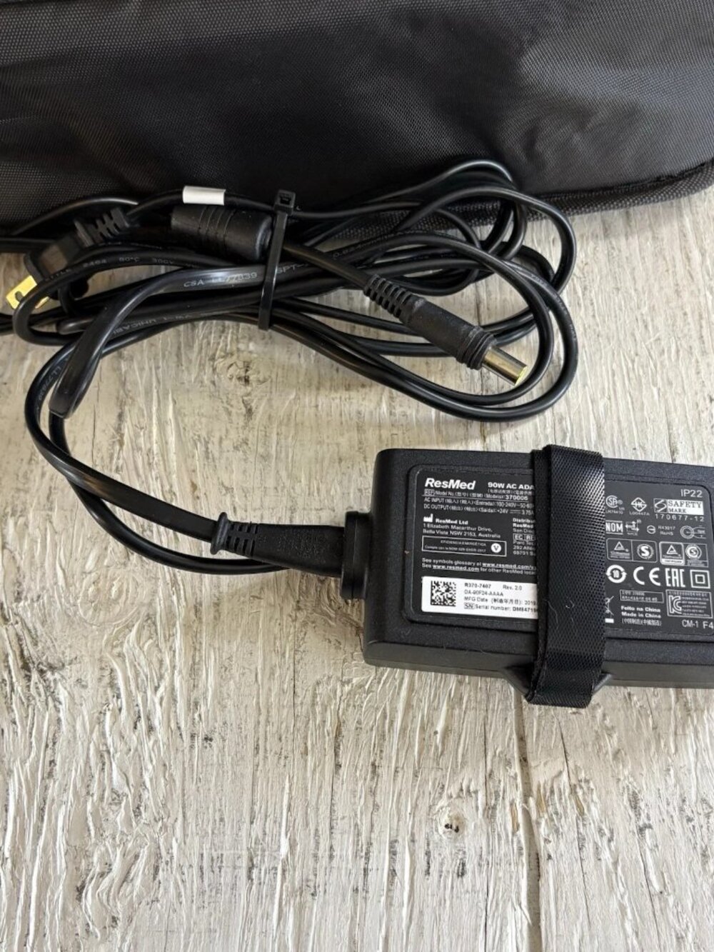 ResMedAir Sense 10 C Pap Machine with Grey Padded Carrying Case Only Used 24 Hr - Picture 4 of 16